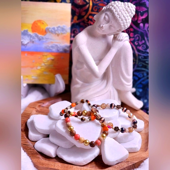 Bracelet - Picture 1 of 5